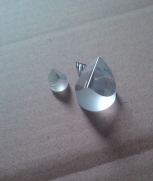 �U�������R